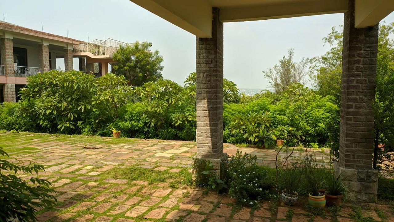 Kanthi Resorts Badami Bagalkot ภายนอก รูปภาพ