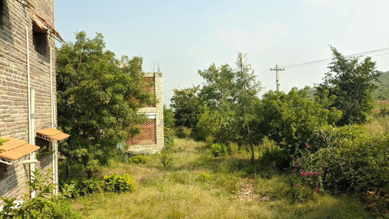 Kanthi Resorts Badami Bagalkot ภายนอก รูปภาพ
