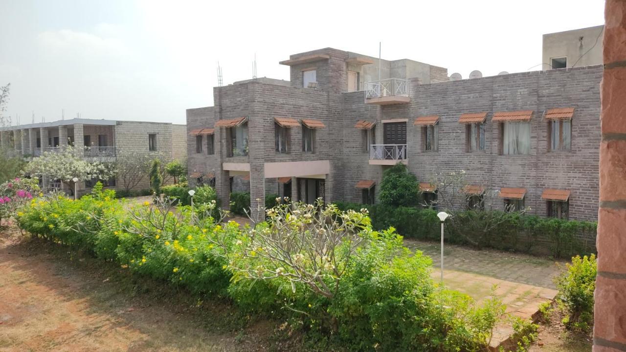 Kanthi Resorts Badami Bagalkot ภายนอก รูปภาพ