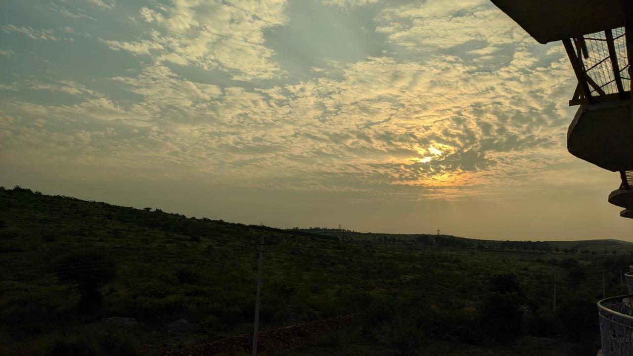 Kanthi Resorts Badami Bagalkot ภายนอก รูปภาพ