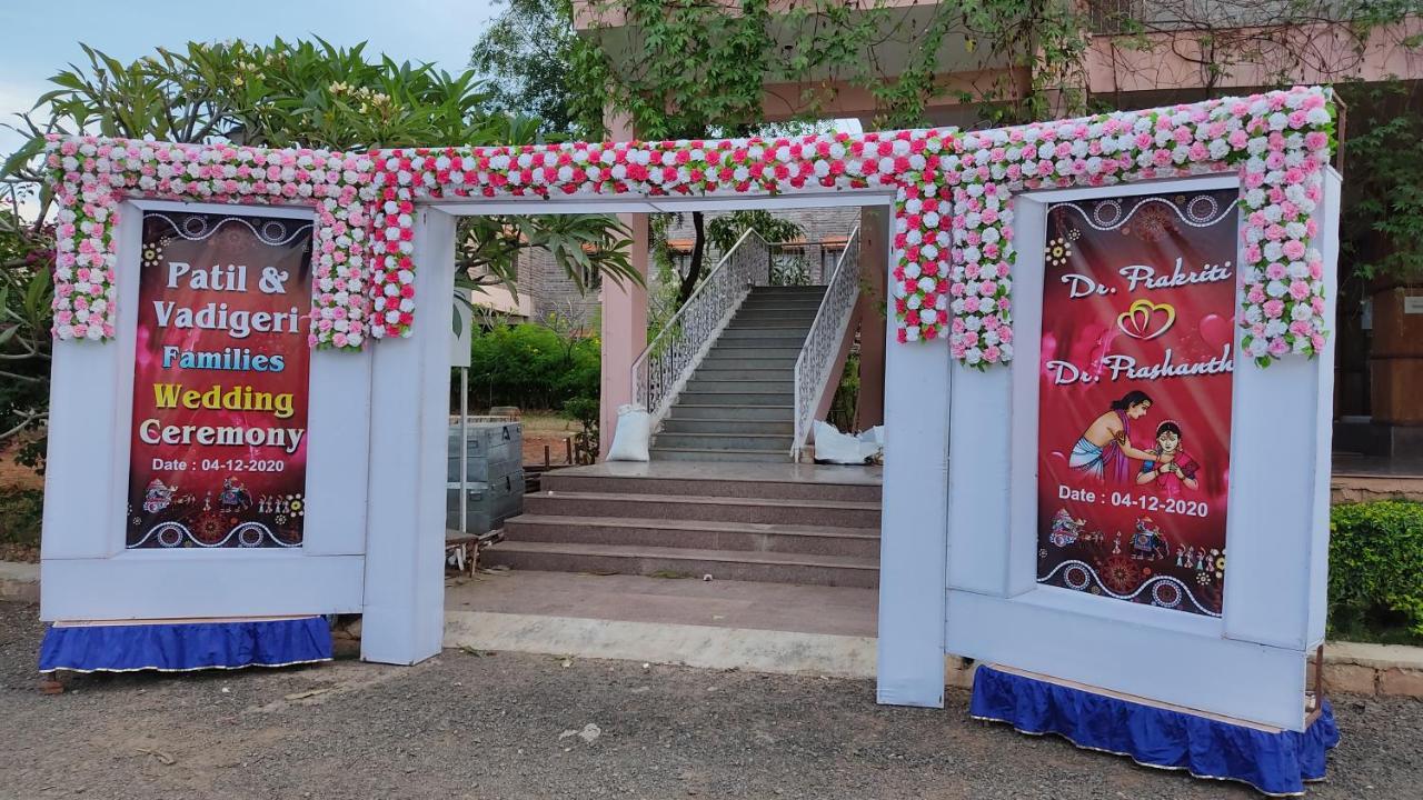 Kanthi Resorts Badami Bagalkot ภายนอก รูปภาพ